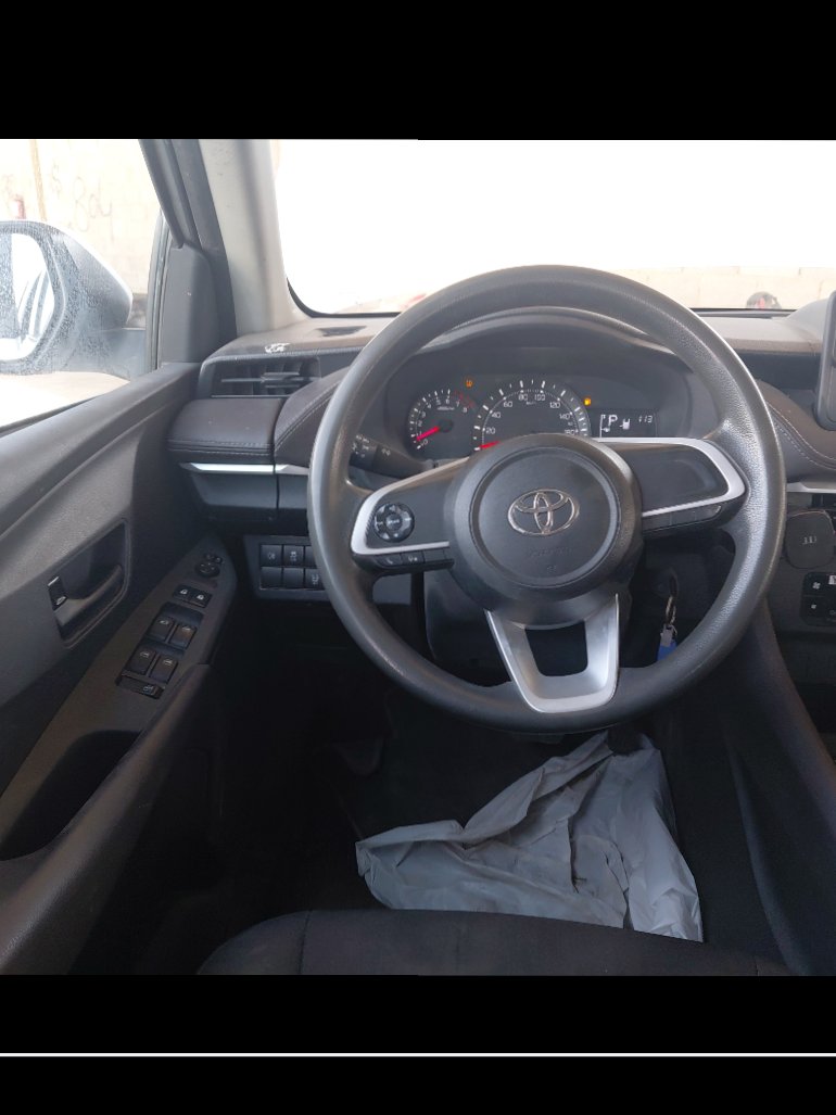 Toyota Yaris Y 2023 image