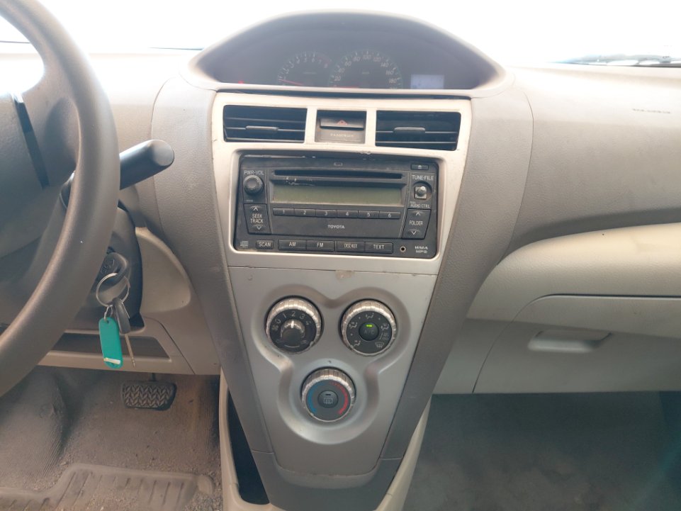 تويوتا يارس  2013 image