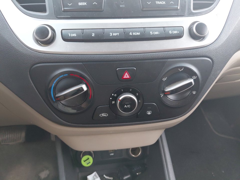 هيونداي أكسنت Smart  2022 image