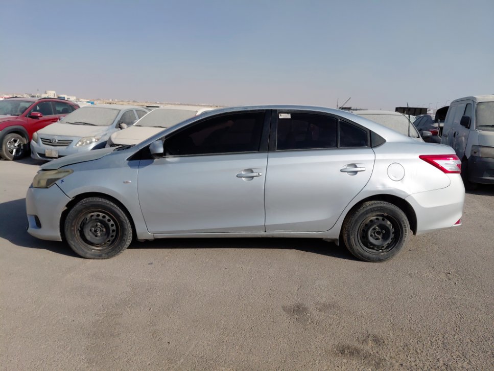 تويوتا يارس  2015 image