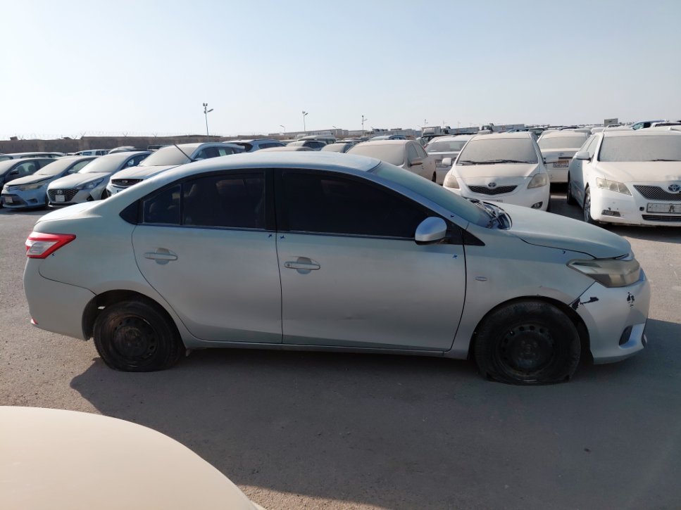 تويوتا يارس  2015 image