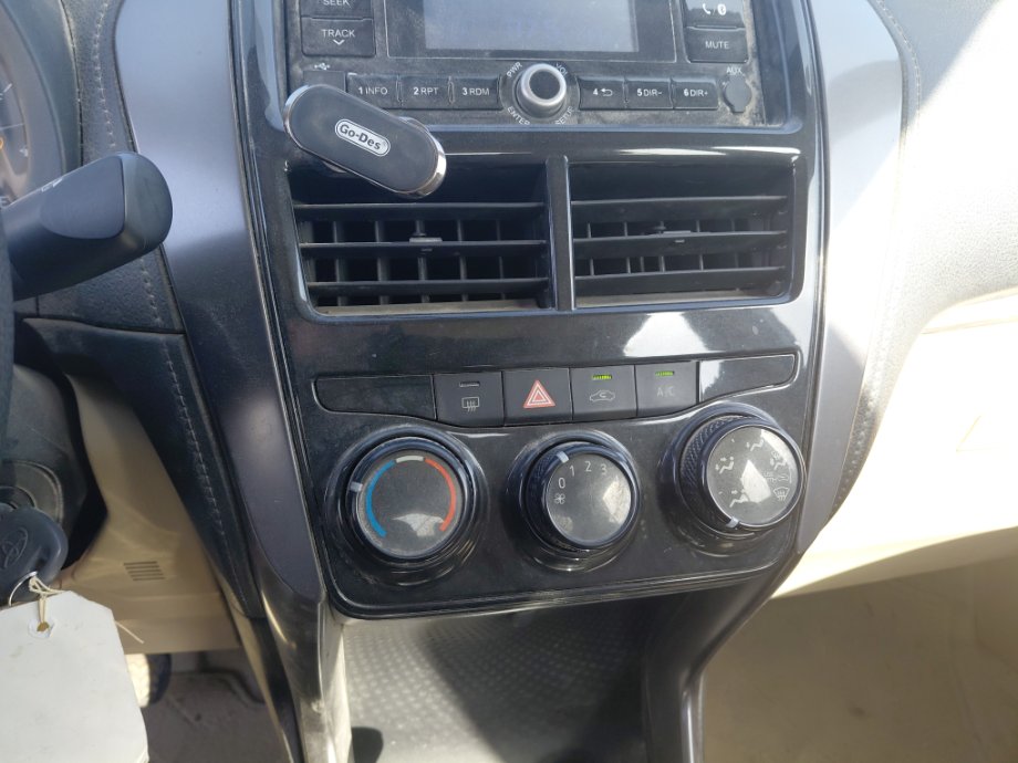 تويوتا يارس  2021 image