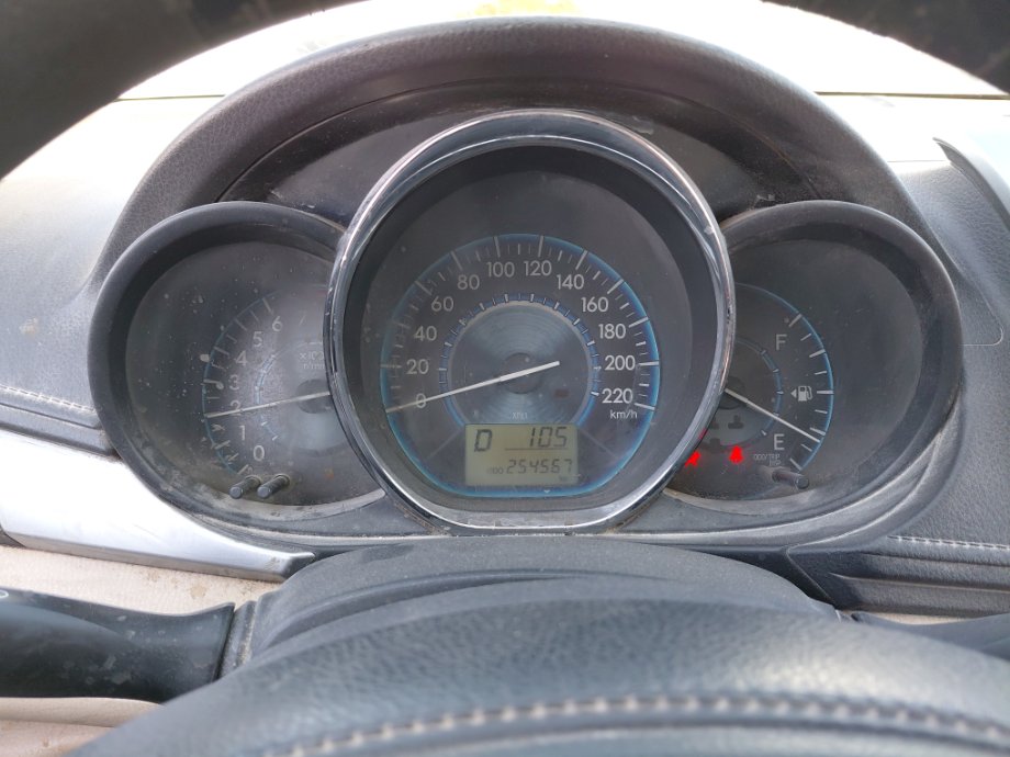 تويوتا يارس  2015 image