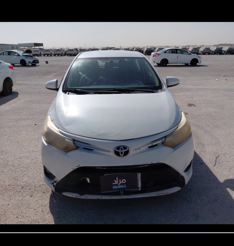 تويوتا يارس  2015