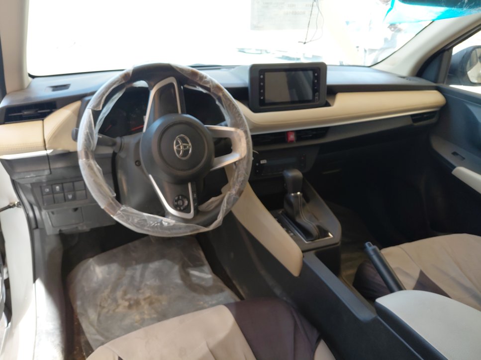 تويوتا يارس SD Y  2024 image