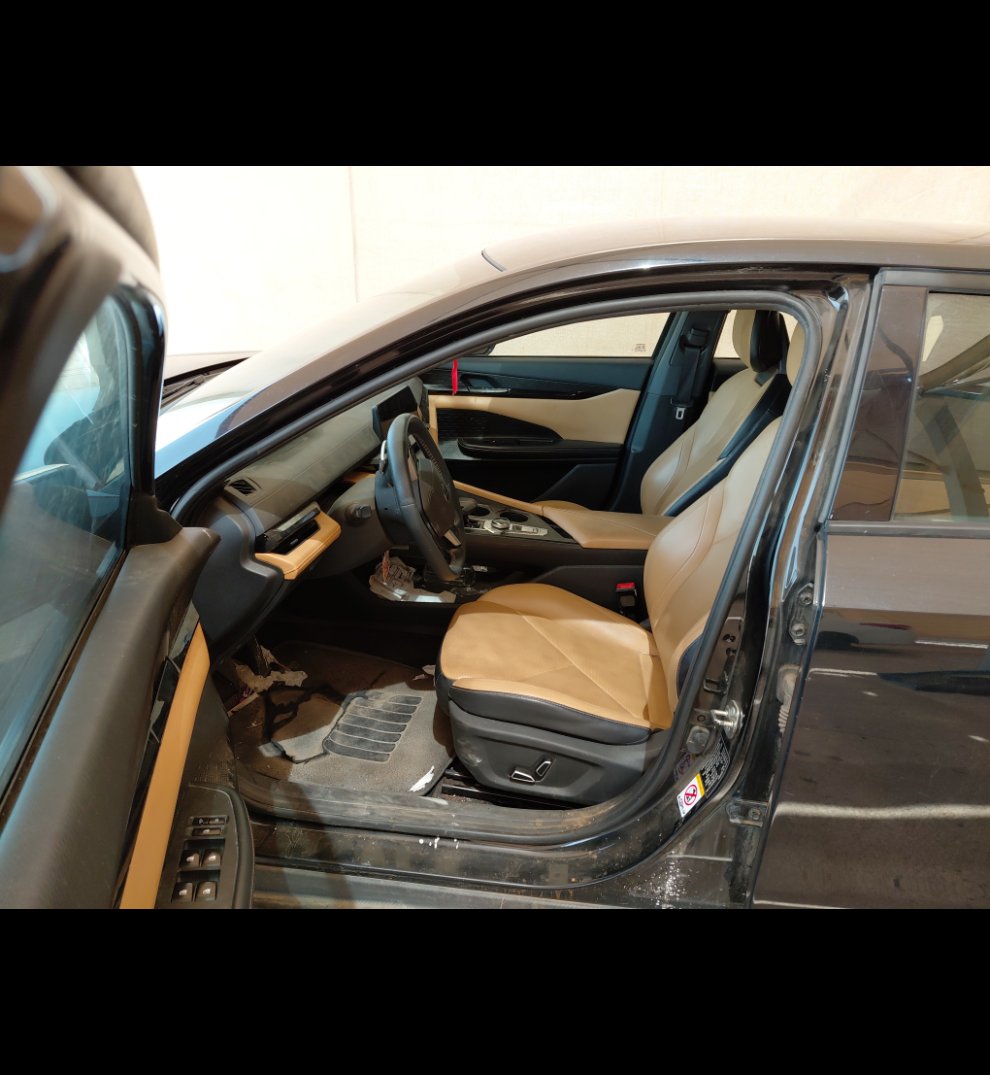 Changan UNI-V LUX 2024 image