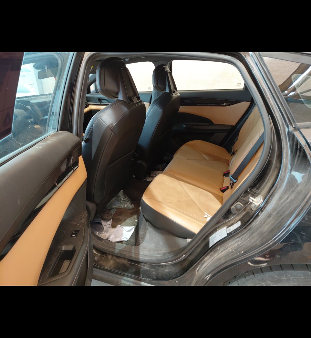 Changan UNI-V LUX 2024 image