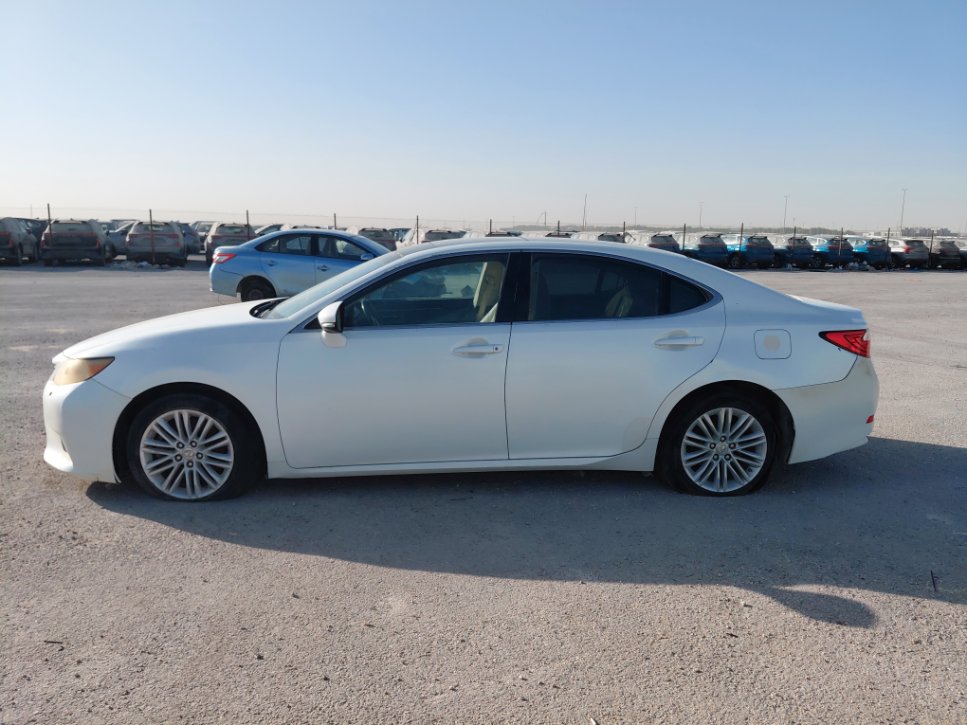 Lexus ES  2013 image
