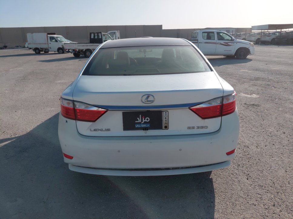 Lexus ES  2013 image