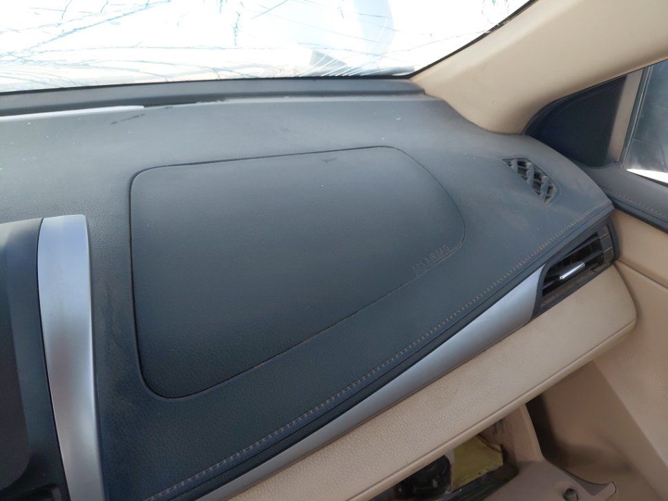 تويوتا يارس تالف 2017 image