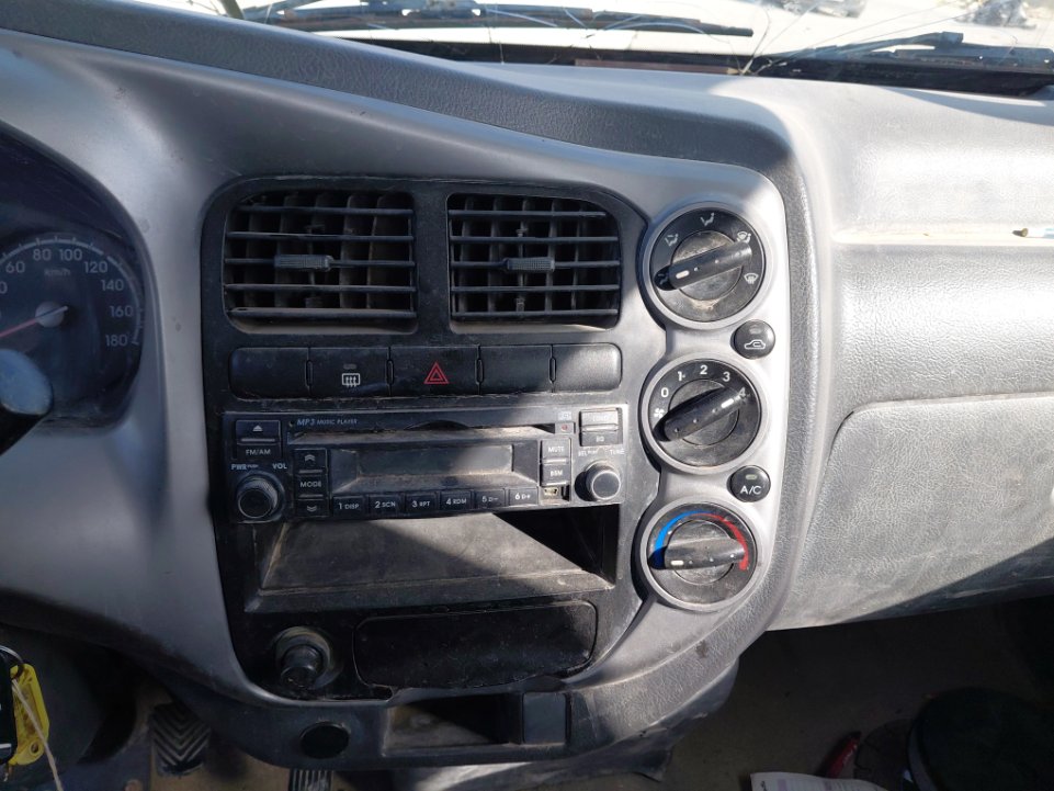 KIA K4000G D L X 2016 image