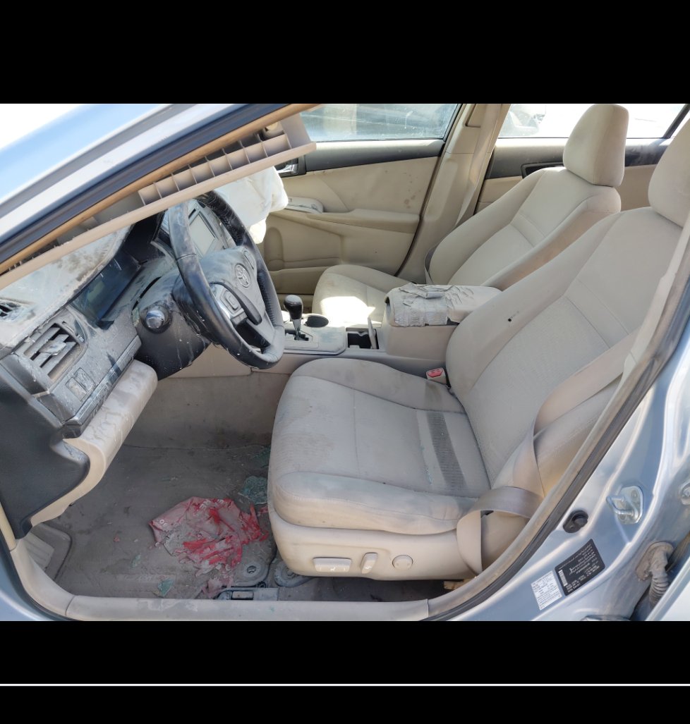 تويوتا كامري تالف 2017 image