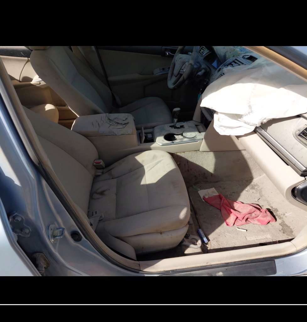 تويوتا كامري تالف 2017 image