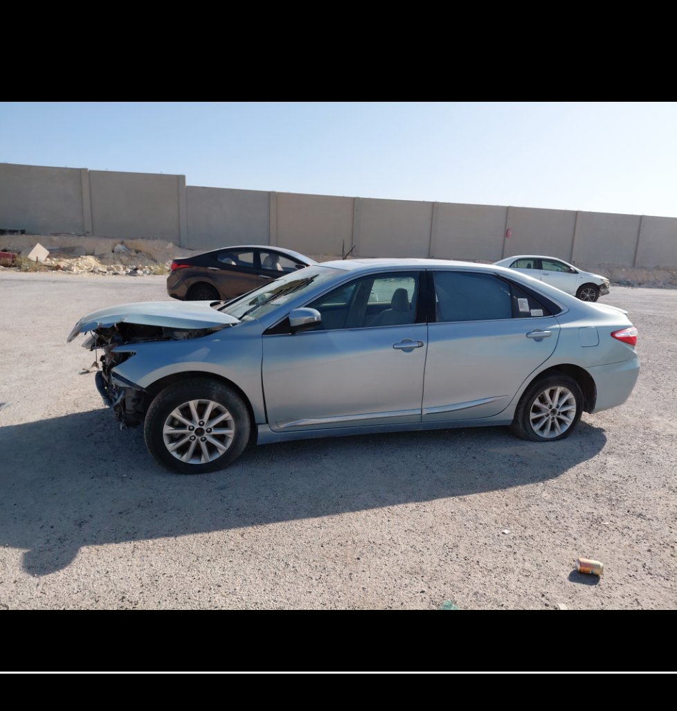 تويوتا كامري تالف 2017 image