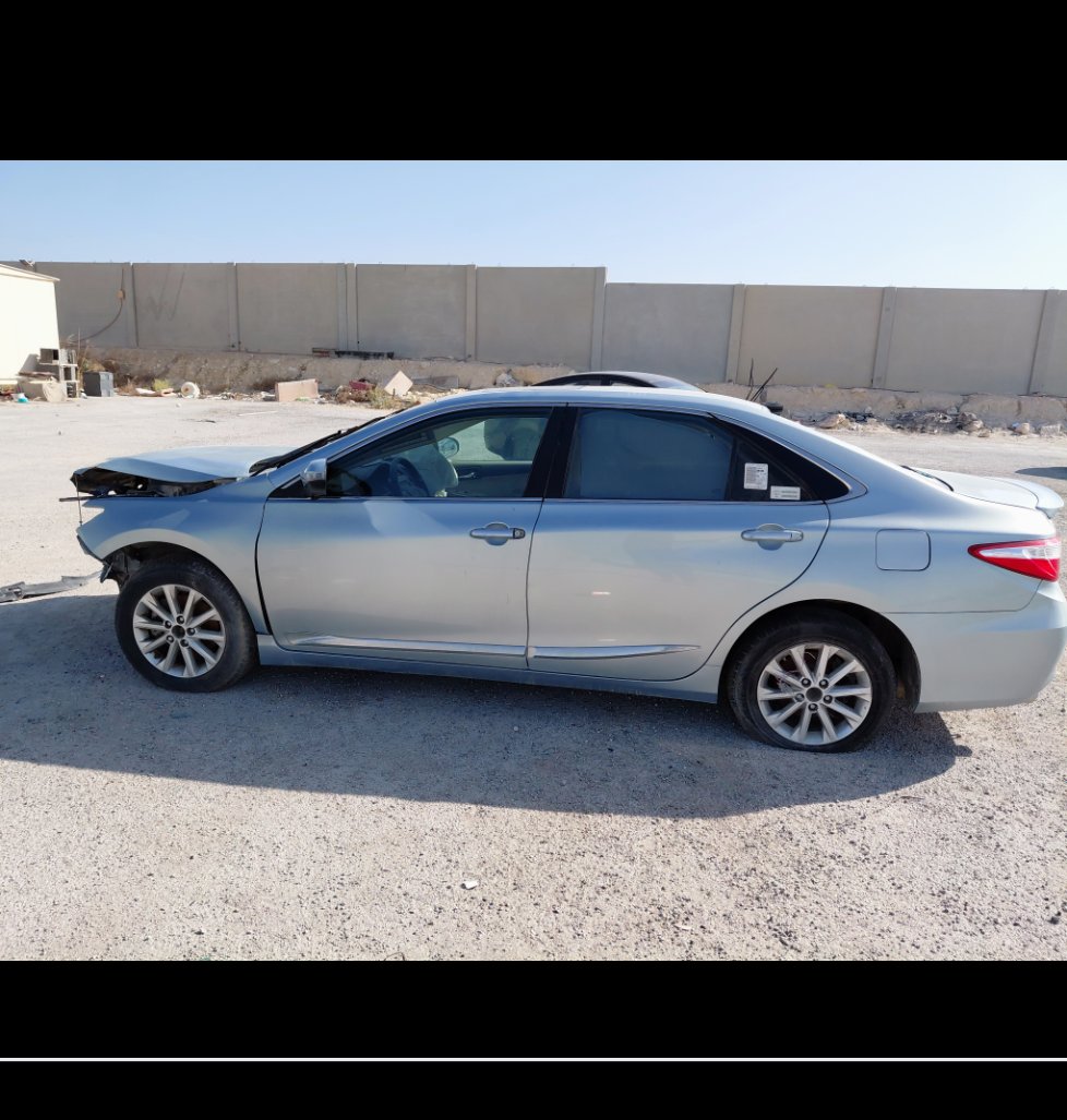 تويوتا كامري تالف 2017 image