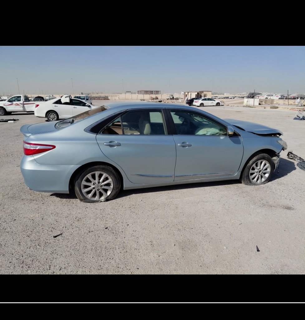تويوتا كامري تالف 2017 image