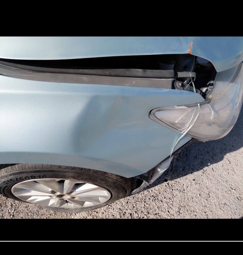 تويوتا كامري تالف 2017 image