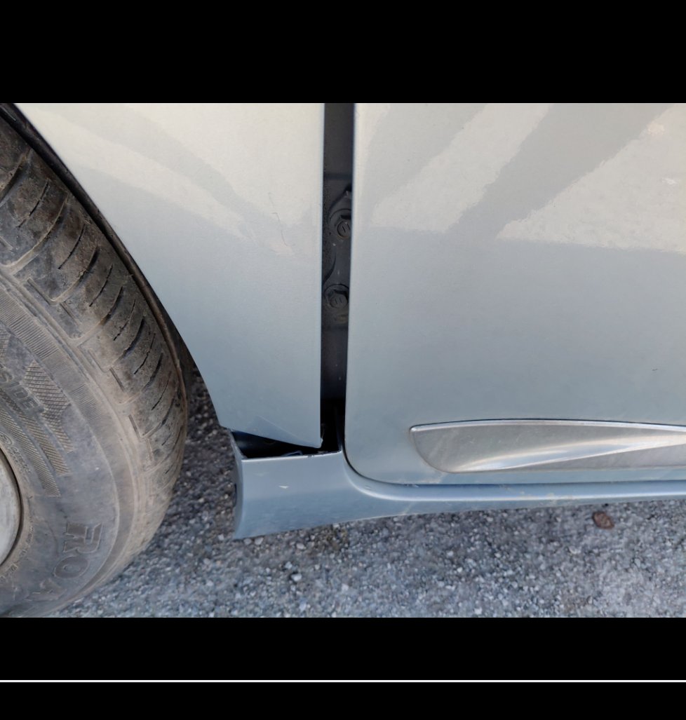 تويوتا كامري تالف 2017 image