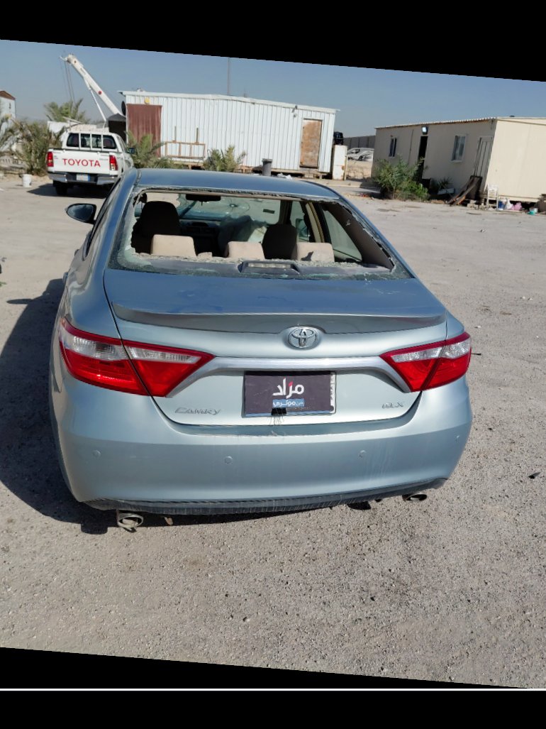 تويوتا كامري تالف 2017 image
