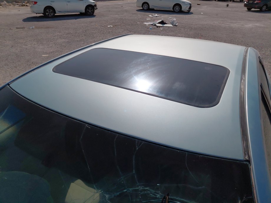 تويوتا كامري تالف 2017 image