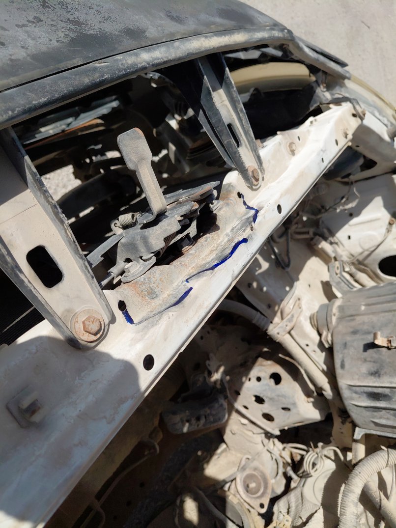 Toyota Hilux  2013 image