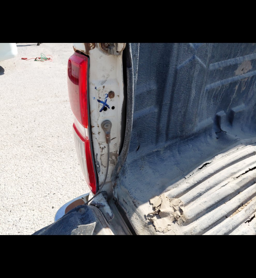 Toyota Hilux  2013 image