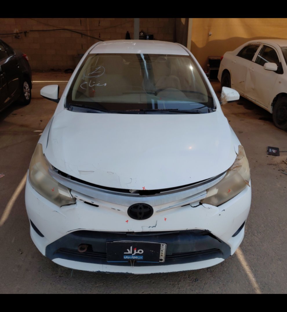 تويوتا يارس  2015