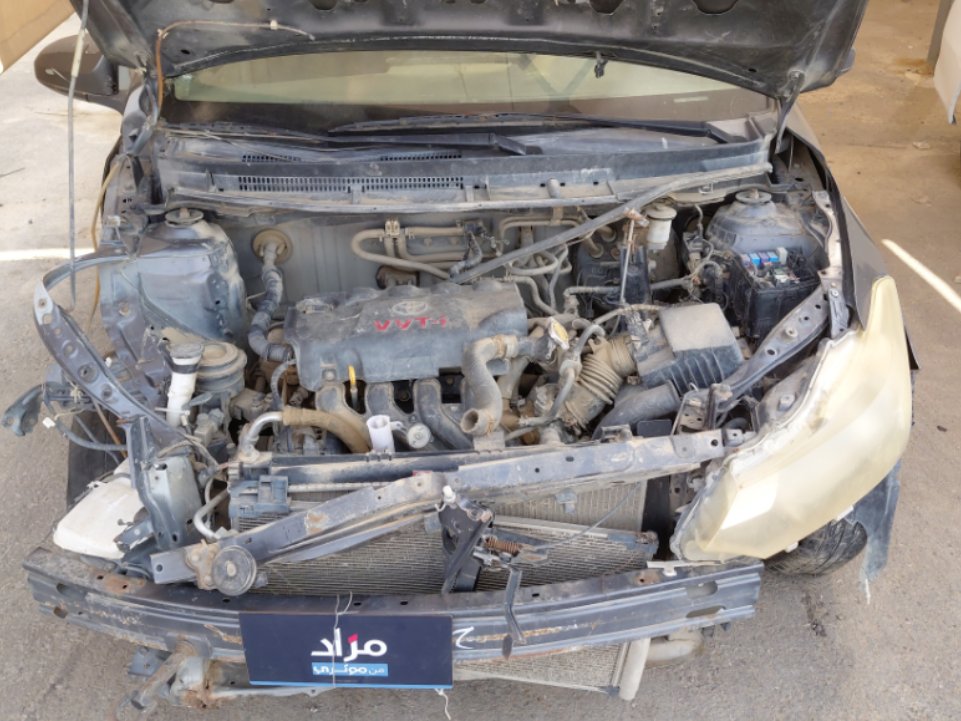 تويوتا يارس  2015