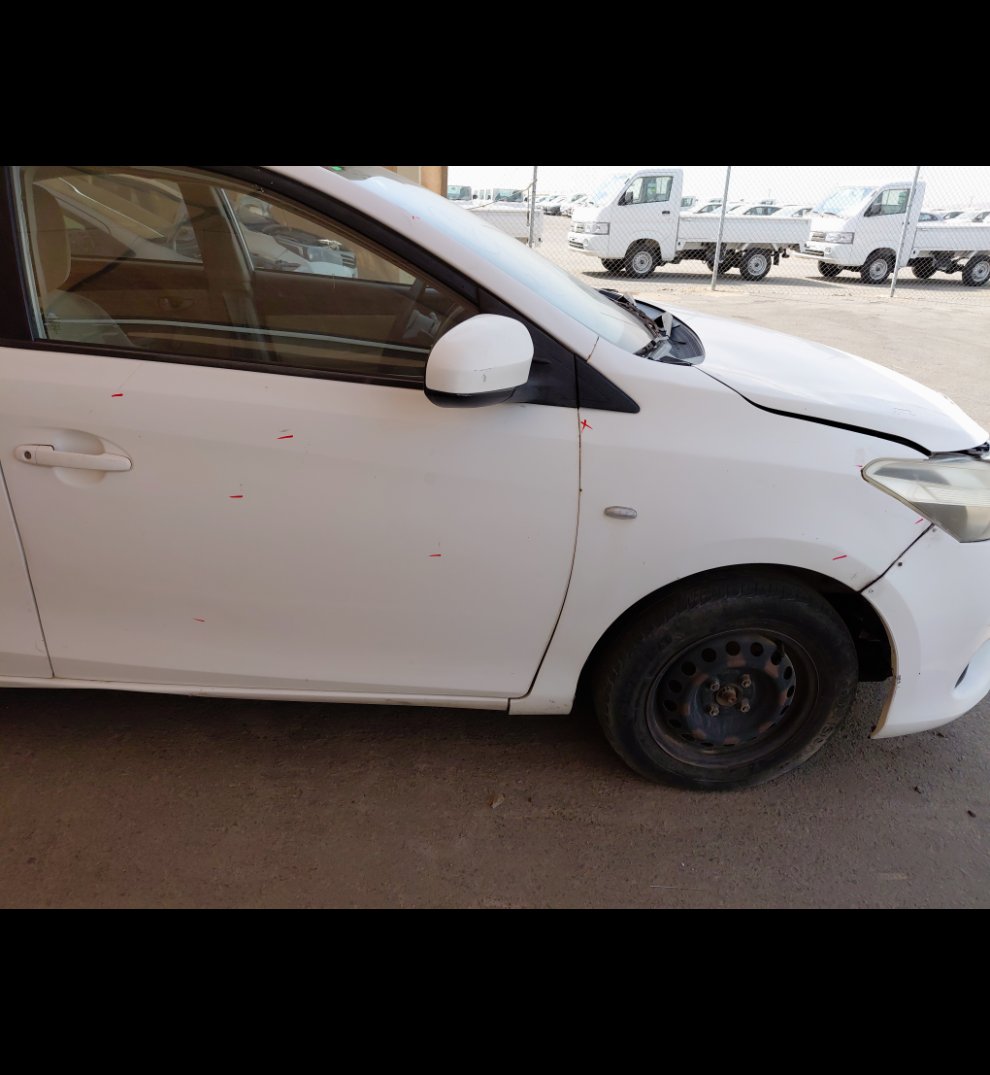 تويوتا يارس  2015 image