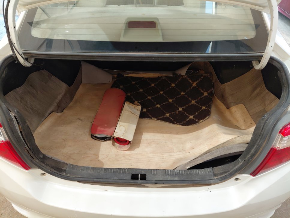 Toyota Yaris  2016 image