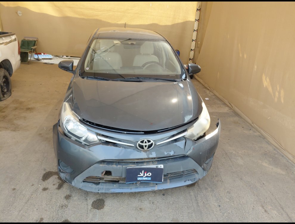 تويوتا يارس  2015