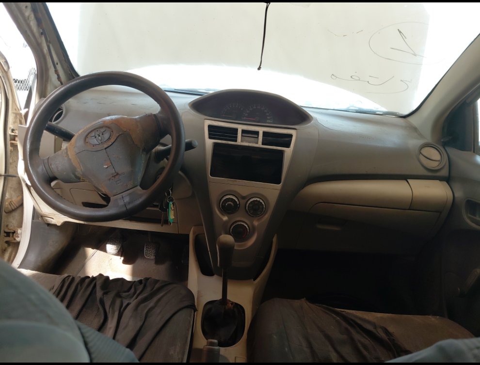 تويوتا يارس  2011 image