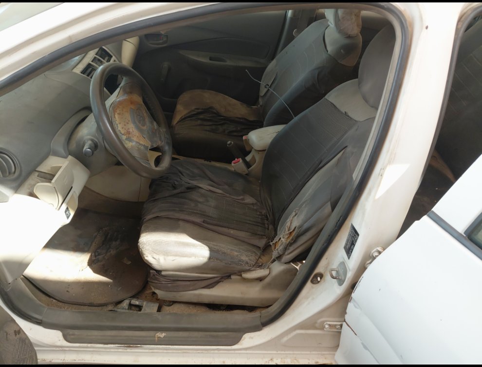 تويوتا يارس  2011 image