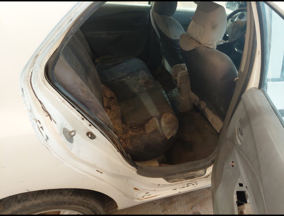 تويوتا يارس  2011 image