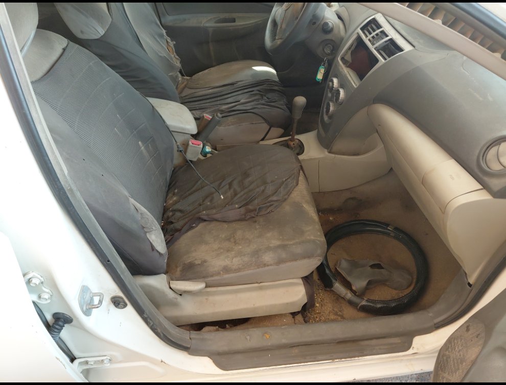 تويوتا يارس  2011 image