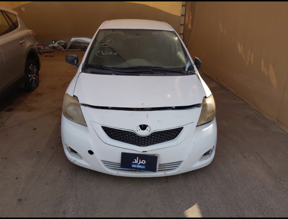 تويوتا يارس  2011