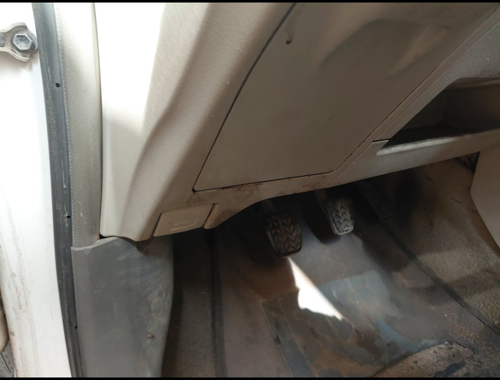 تويوتا يارس  2011 image