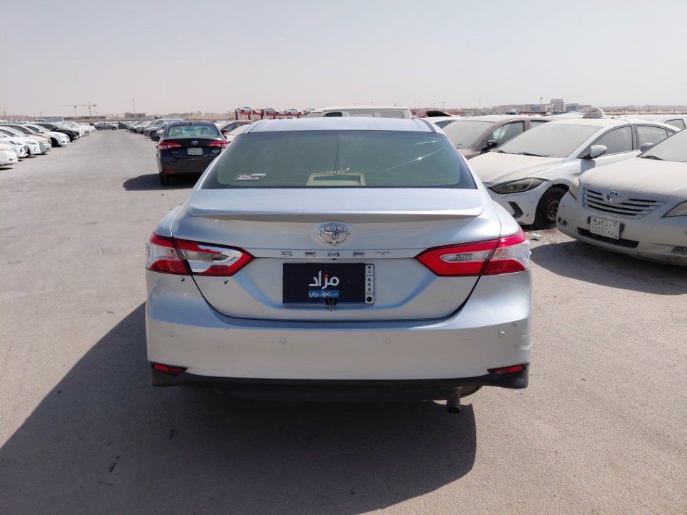 تويوتا كامري GLE 2019 image