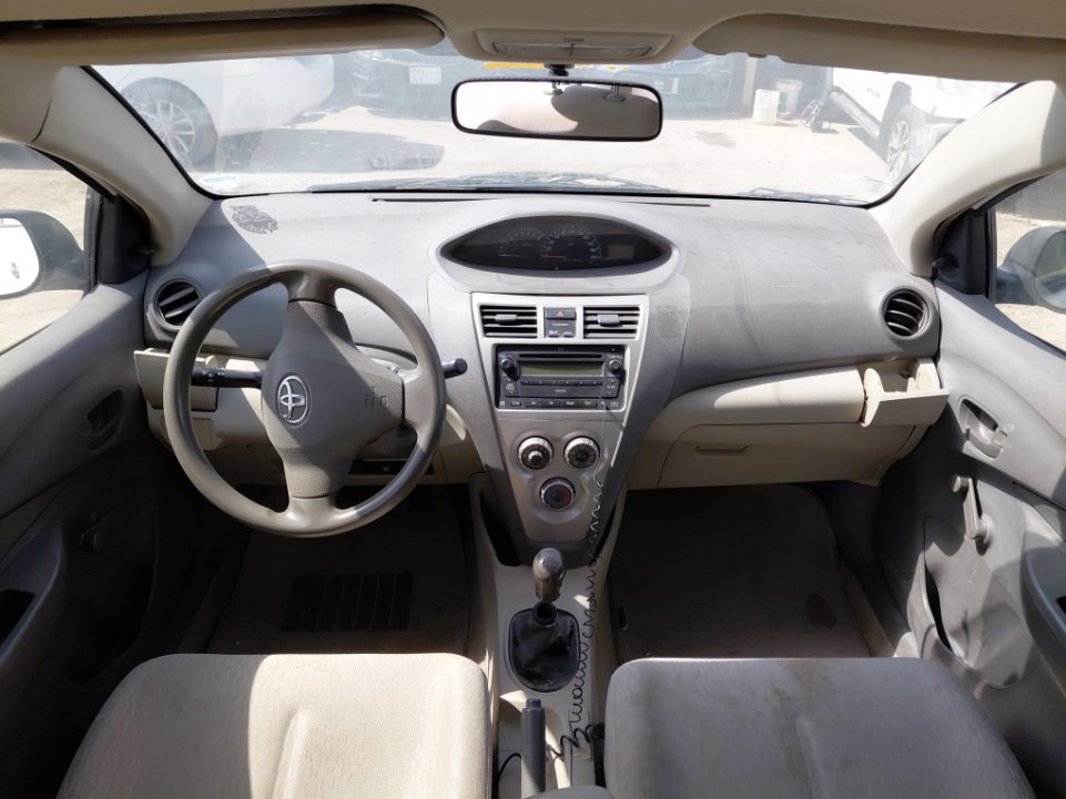 Toyota Yaris  2013 image