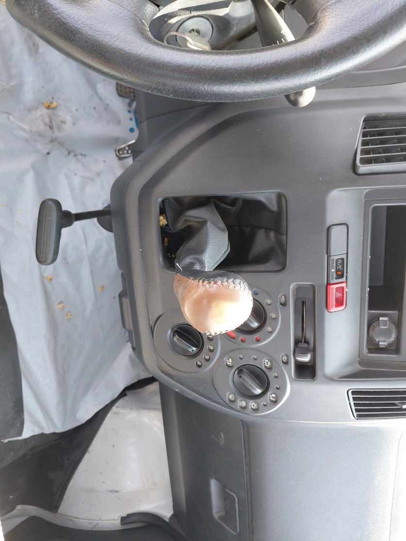 Daihatsu Dabbab  2015 image