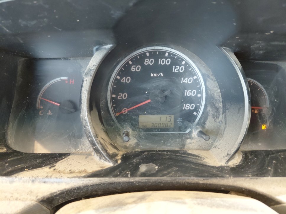 Toyota Hiace  2013 image