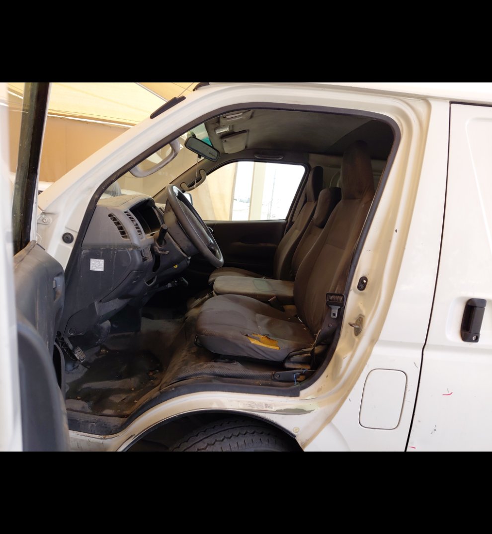 Toyota Hiace  2013 image