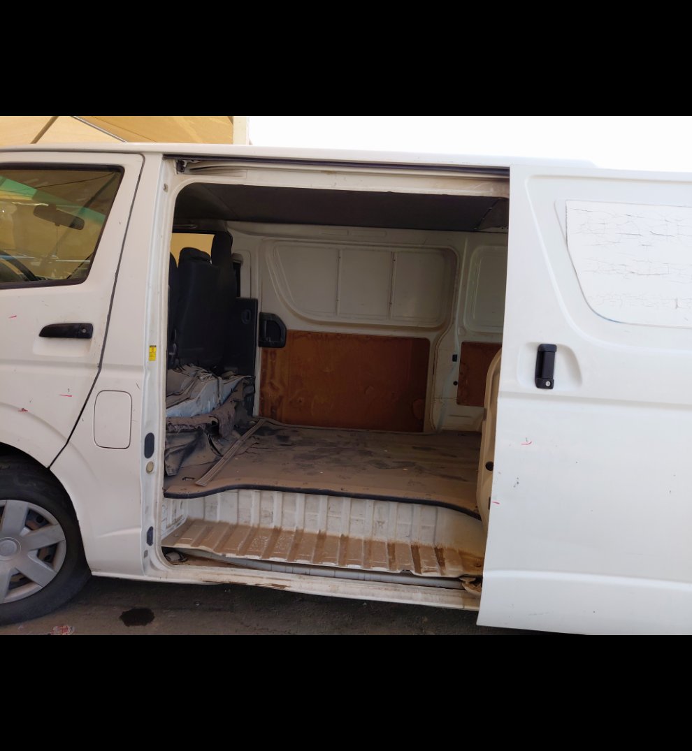 Toyota Hiace  2013 image