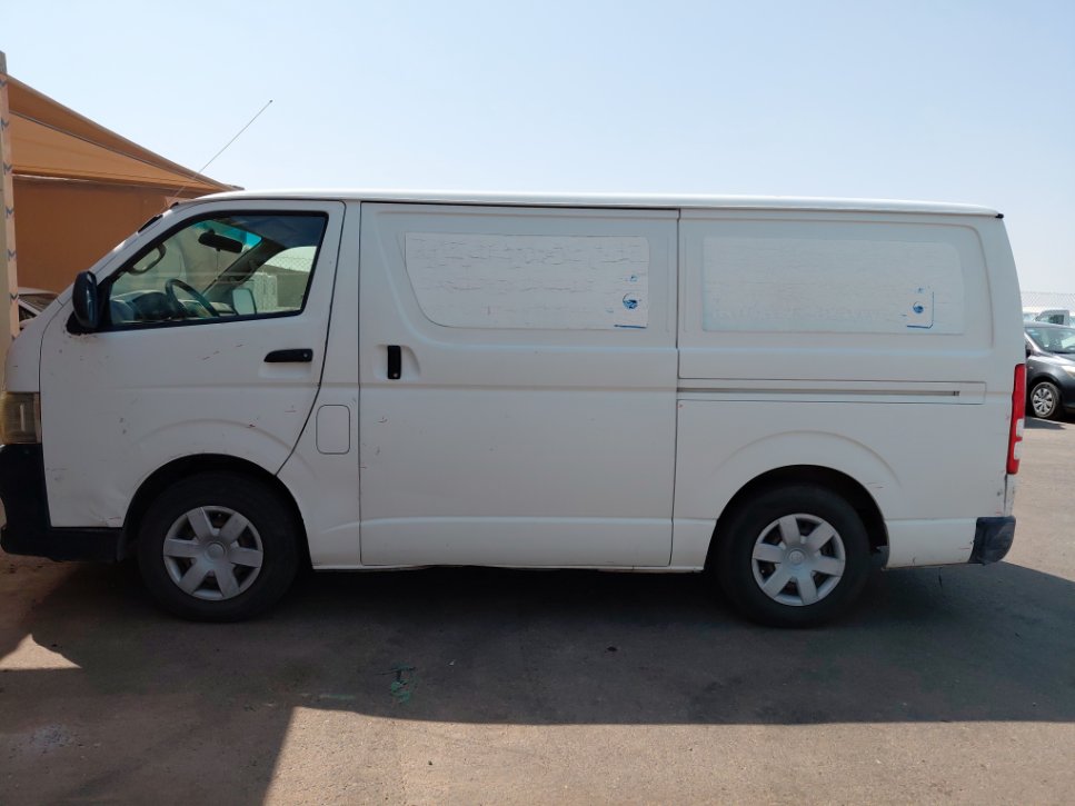 Toyota Hiace  2013 image