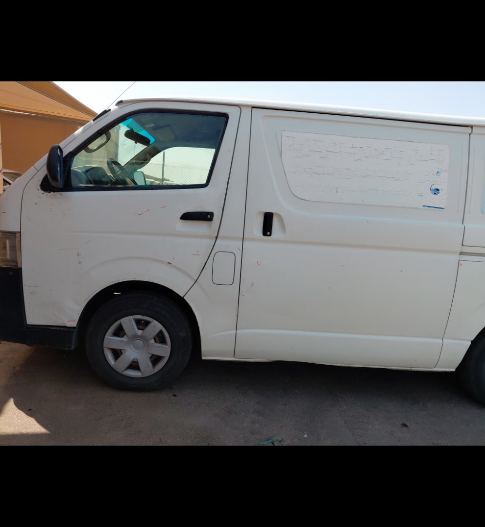 Toyota Hiace  2013 image