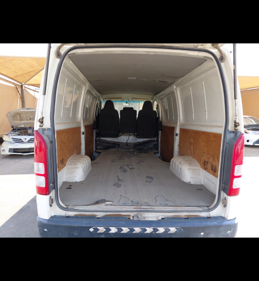 Toyota Hiace  2013 image