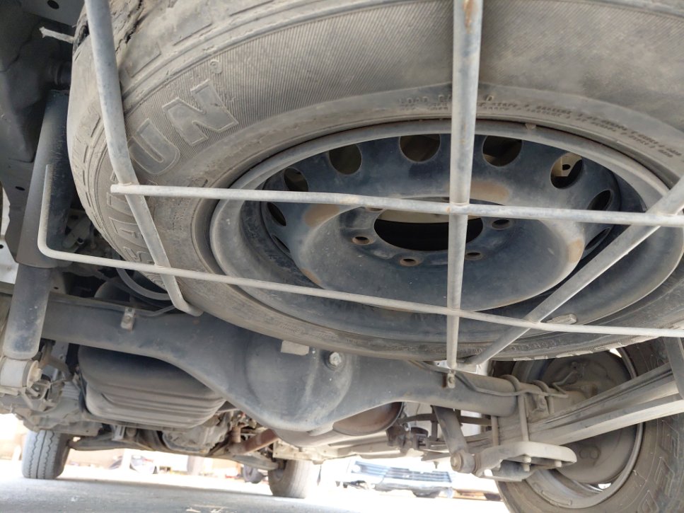 Toyota Hiace  2013 image