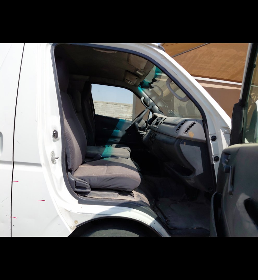 Toyota Hiace  2013 image