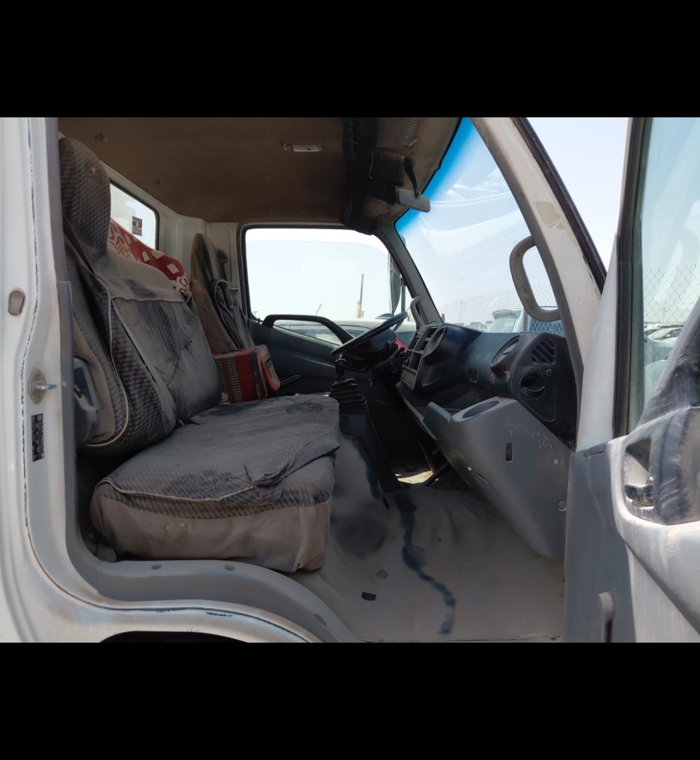 تويوتا دينا  2012 image