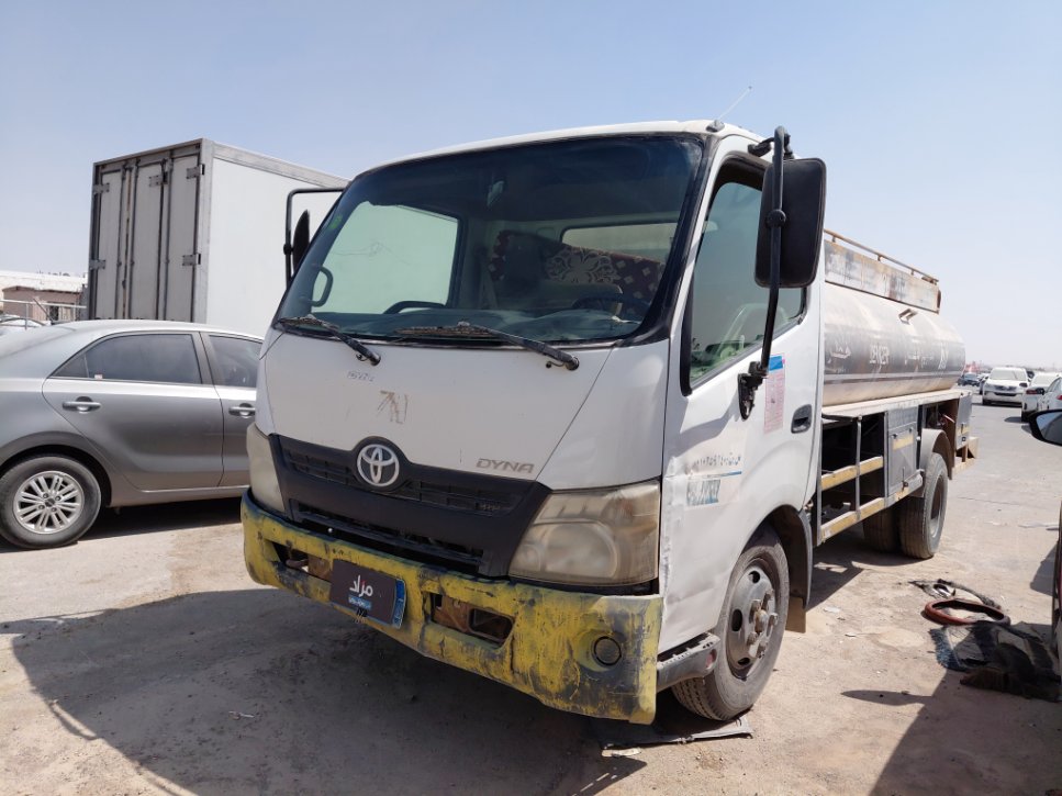 تويوتا دينا  2012